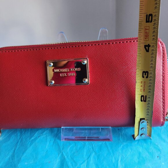 Michael Kors Red Leather Jet set Zip around wallet, wristlet - Picture 5 of 7